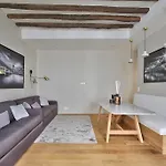 70 - Authentic Parisian Flat *