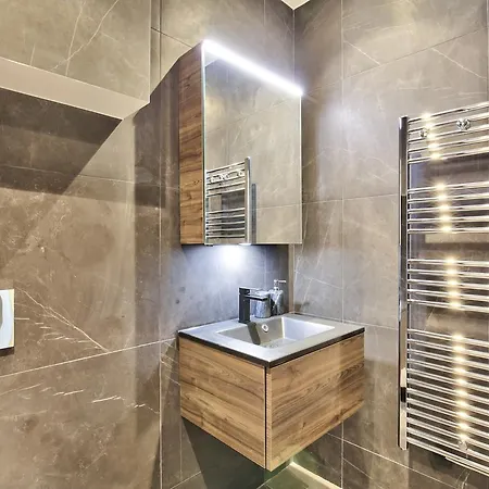 70 - Authentic Parisian Flat Apartmán Paříž