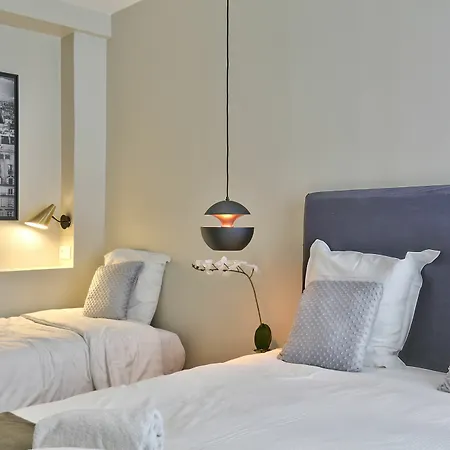 Appartamento 70 - Authentic Parisian Flat *