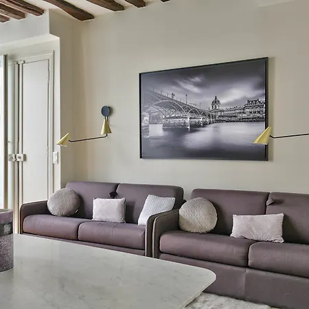 Appartamento 70 - Authentic Parisian Flat *