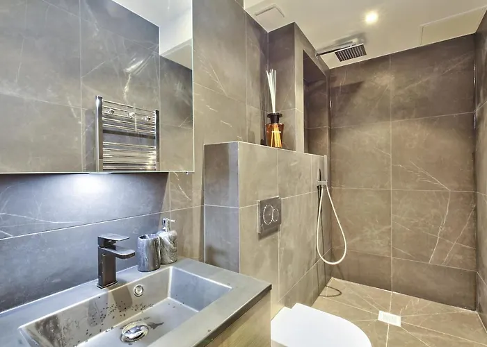 70 - Authentic Parisian Flat Daire *