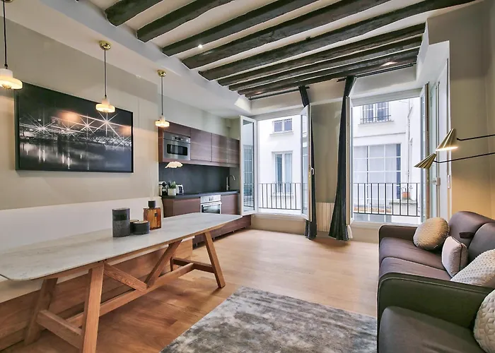 70 - Authentic Parisian Flat Daire