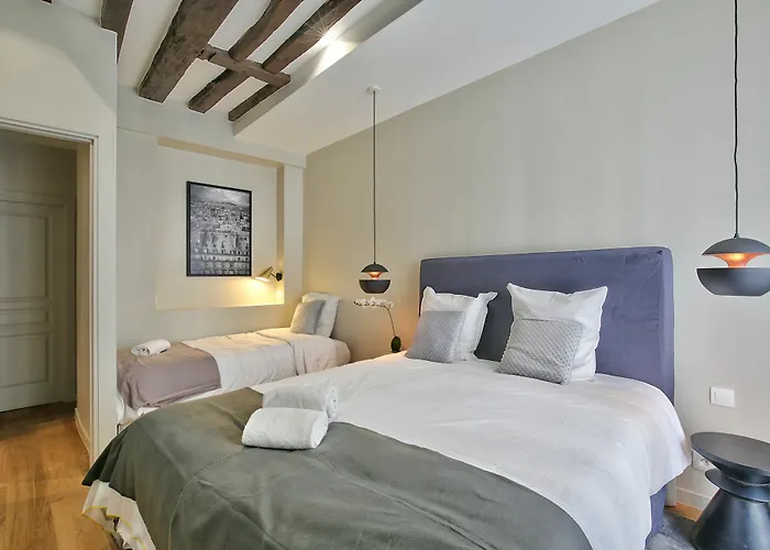 70 - Authentic Parisian Flat Daire Paris