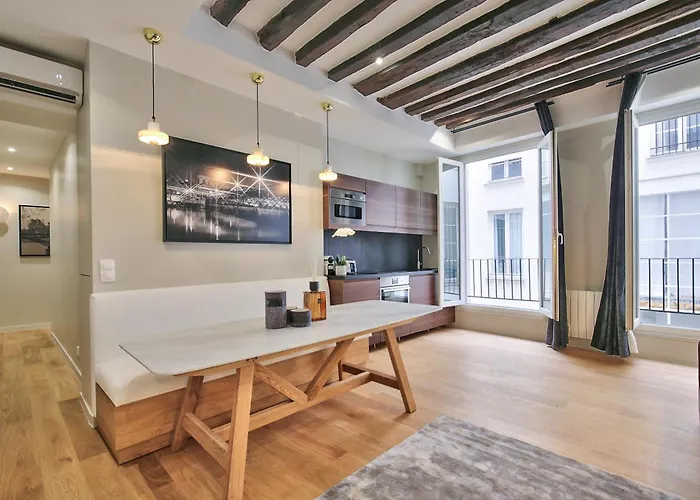 Daire 70 - Authentic Parisian Flat